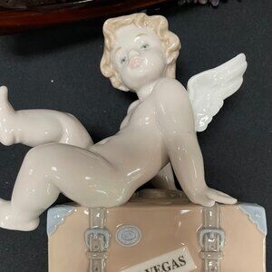 LLADRO 7312 TRAVEL THE WORLD LAS VEGAS ANGELMARKED ANF HAND SIGNED BY LLADRO